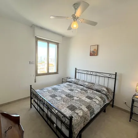 公寓 Sea Front And Sea View 利尼亚诺萨比亚多罗
