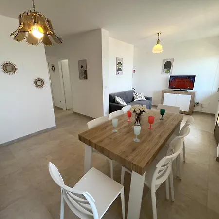 Sea Front And Sea View 리그나노 사비아도로